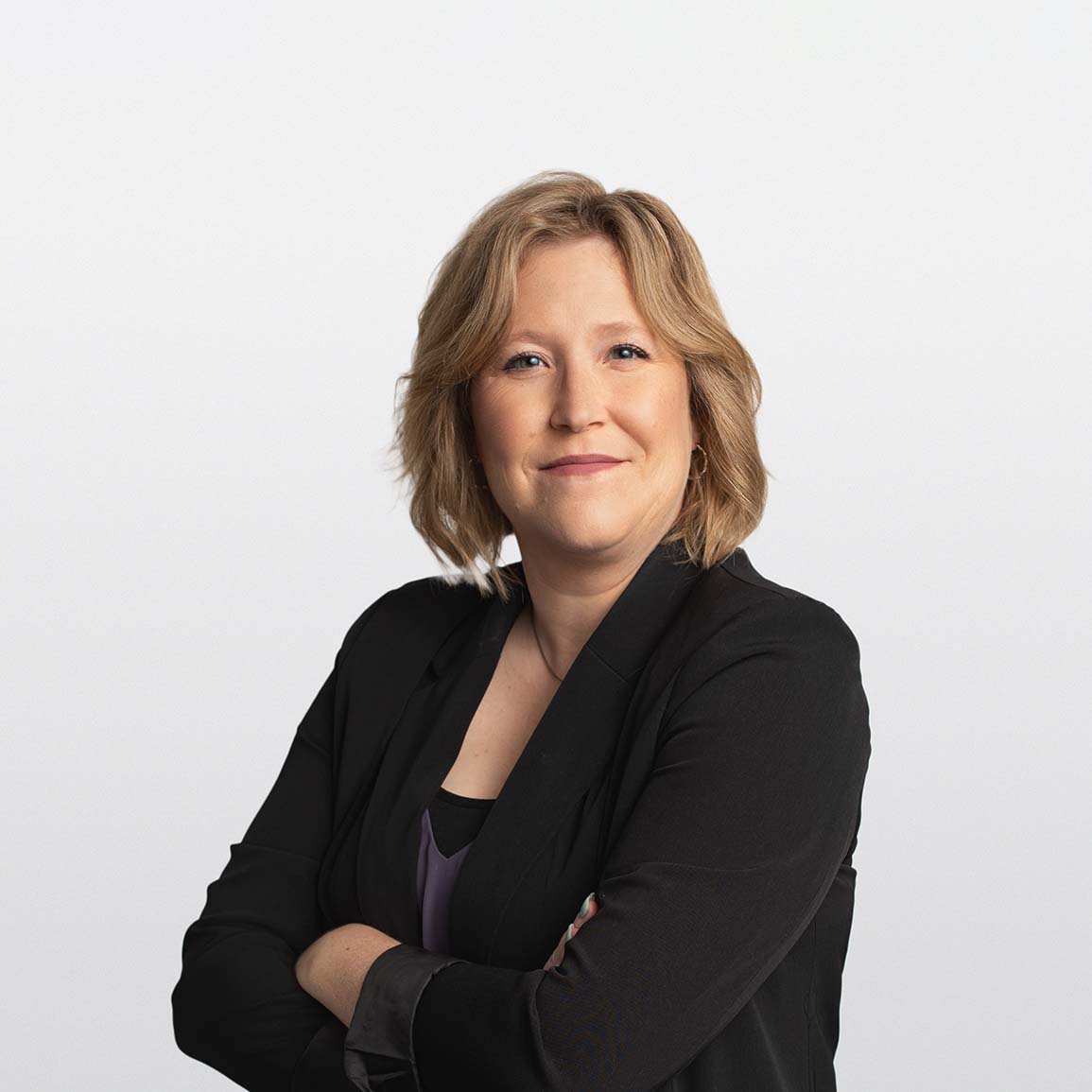 Image of Tiffany Daw senior financial advisor on white background